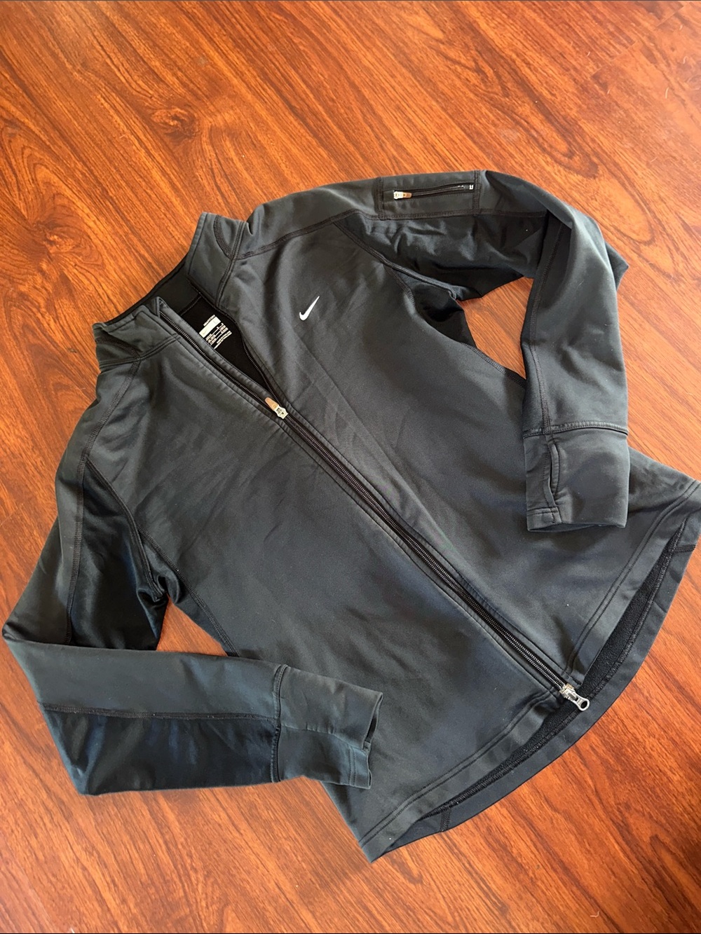 Nike Women's Black Full-Zip Utility Jacket with Subtle Swoosh